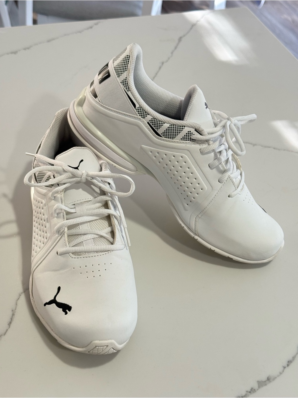 Puma Viz Runner White & Black Training Shoes Men’s Sz 11
